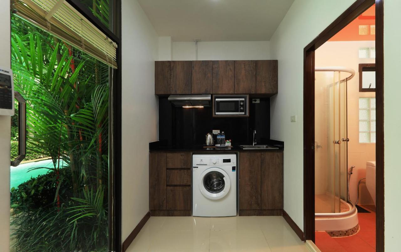 Palm Oasis Apartment Nai Harn Exterior photo